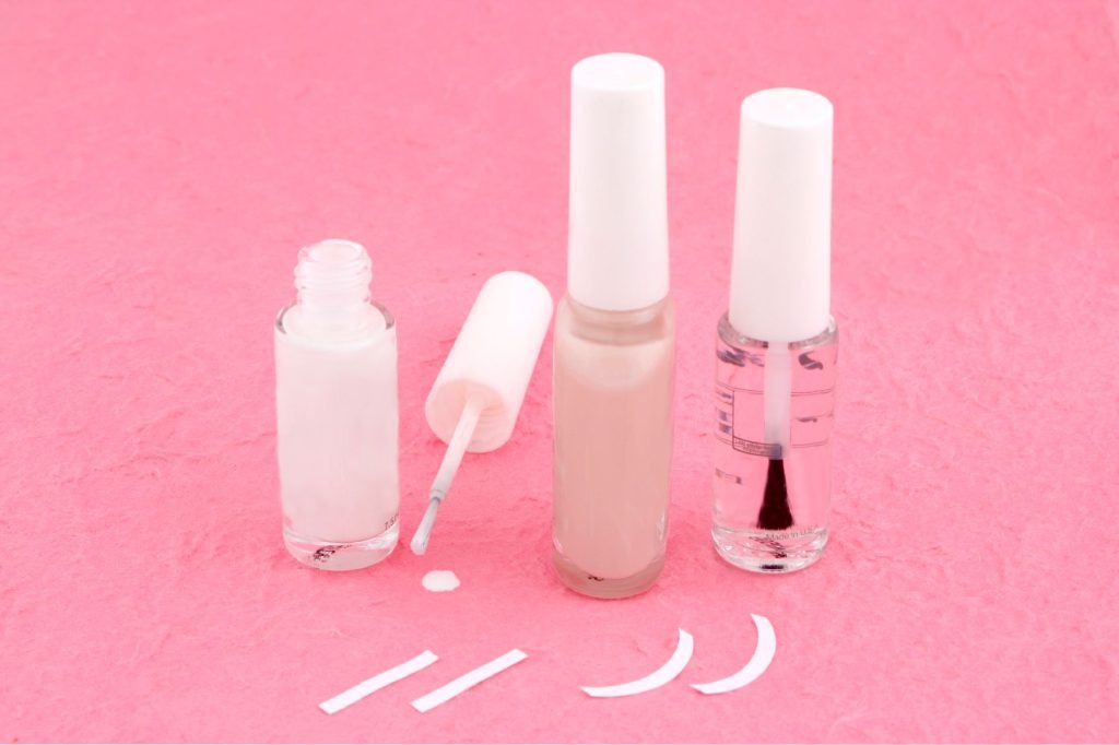 produits pour faire french manucure