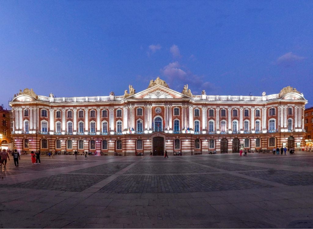 place du capitol à toulouse