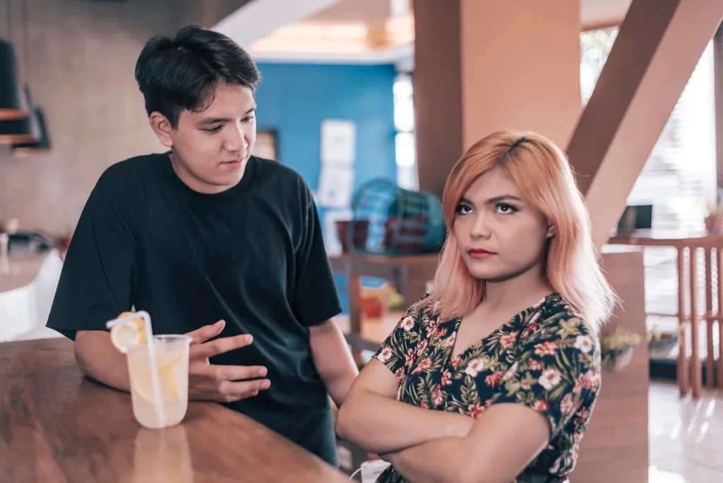 homme drague femme pas contente