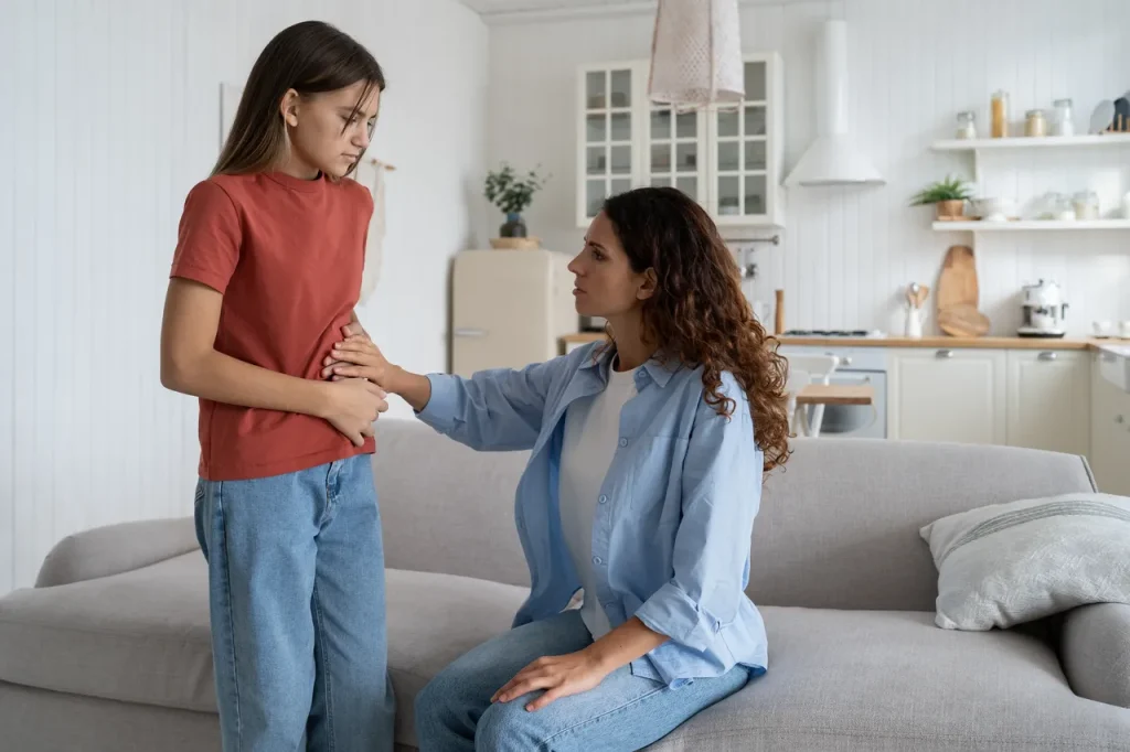 mere et fille parlent de regles