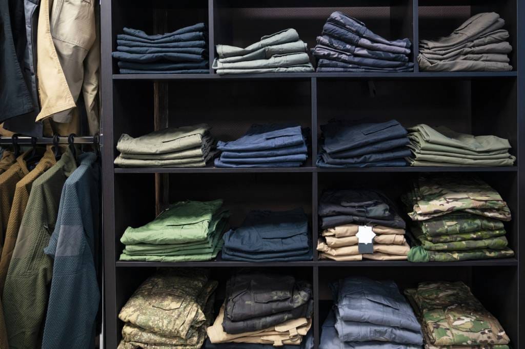 vêtement treillis militaire