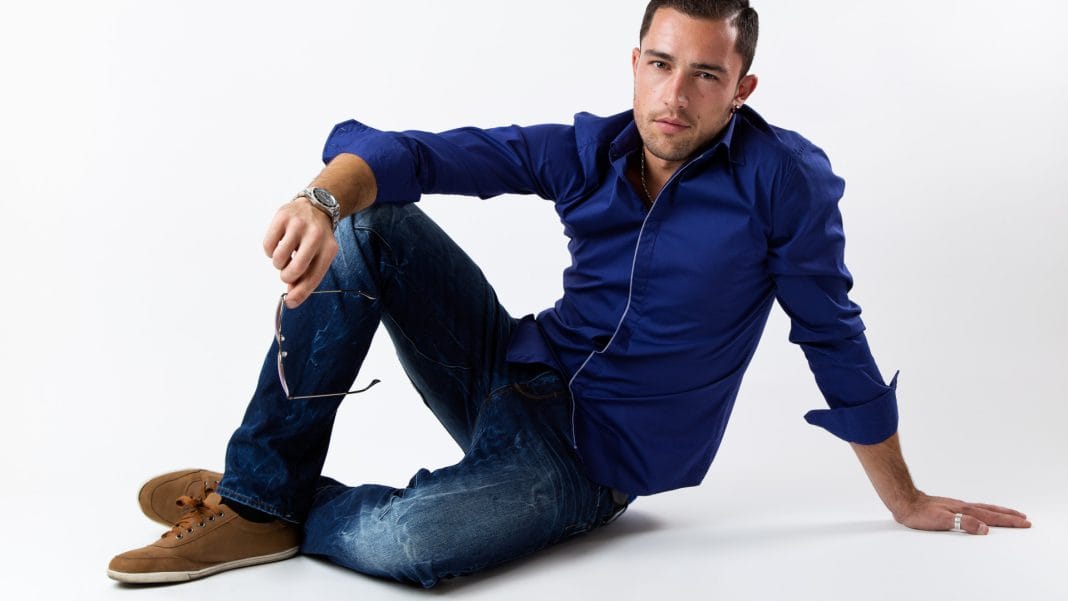 Jean homme : les coupes incontournables pour être stylé en toutes occasions